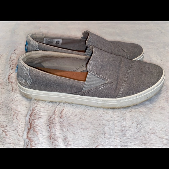 toms - size 7 - Picture 2 of 2